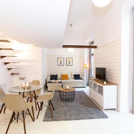 Apartamentos Puerta Del Sol I Madrid Exteriör bild