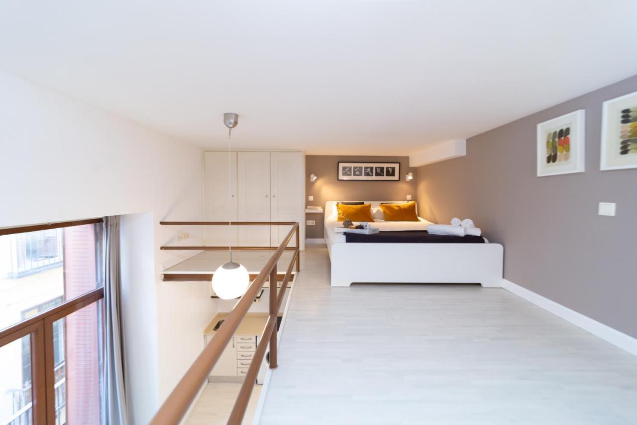 Apartamentos Puerta Del Sol I Madrid Exteriör bild