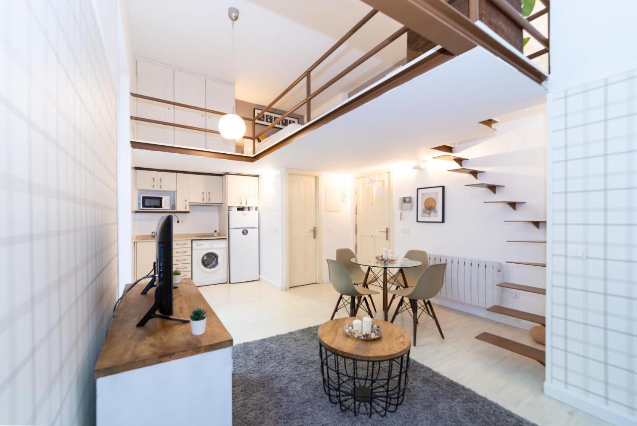 Apartamentos Puerta Del Sol I Madrid Exteriör bild