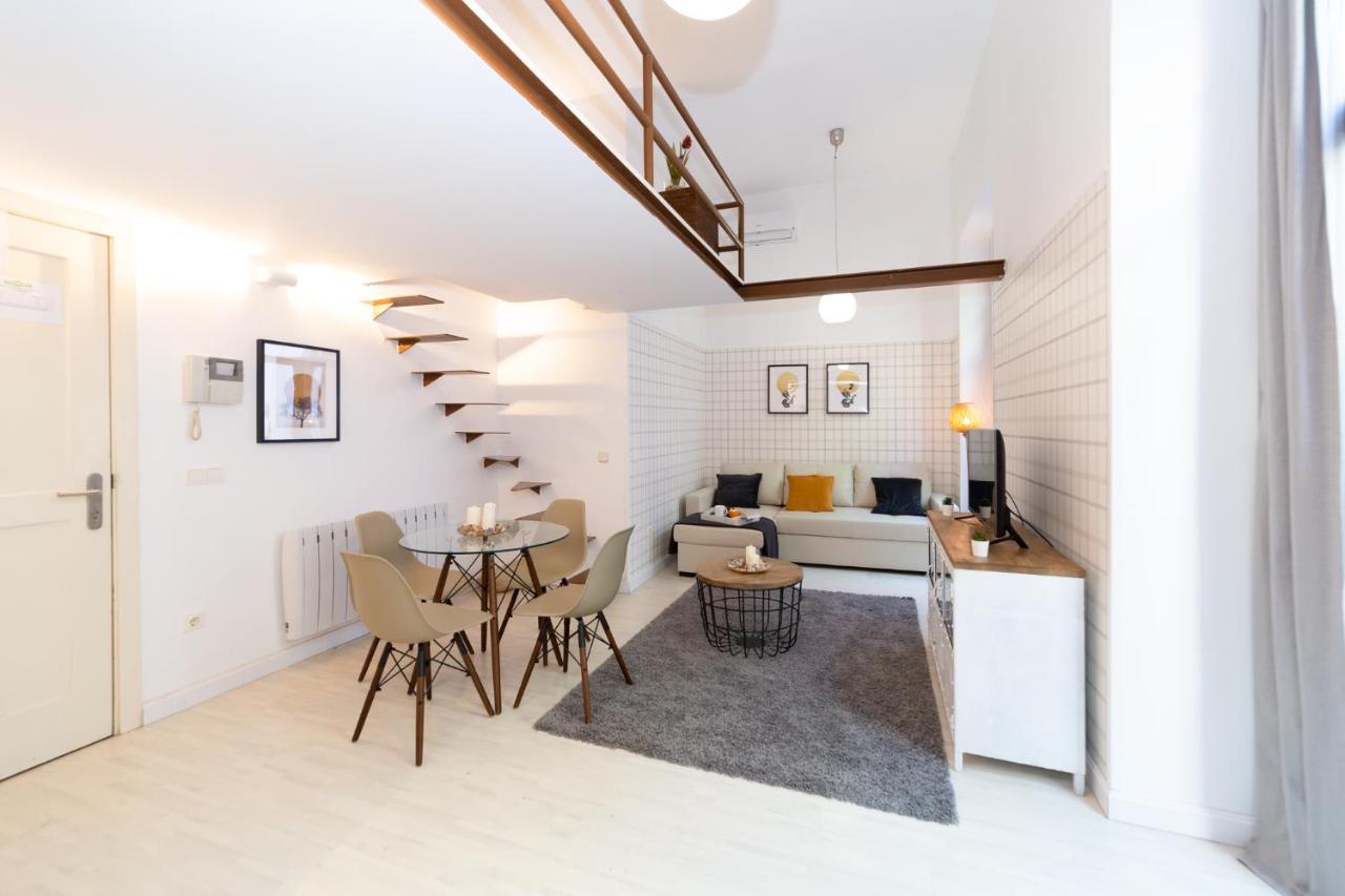 Apartamentos Puerta Del Sol I Madrid Exteriör bild