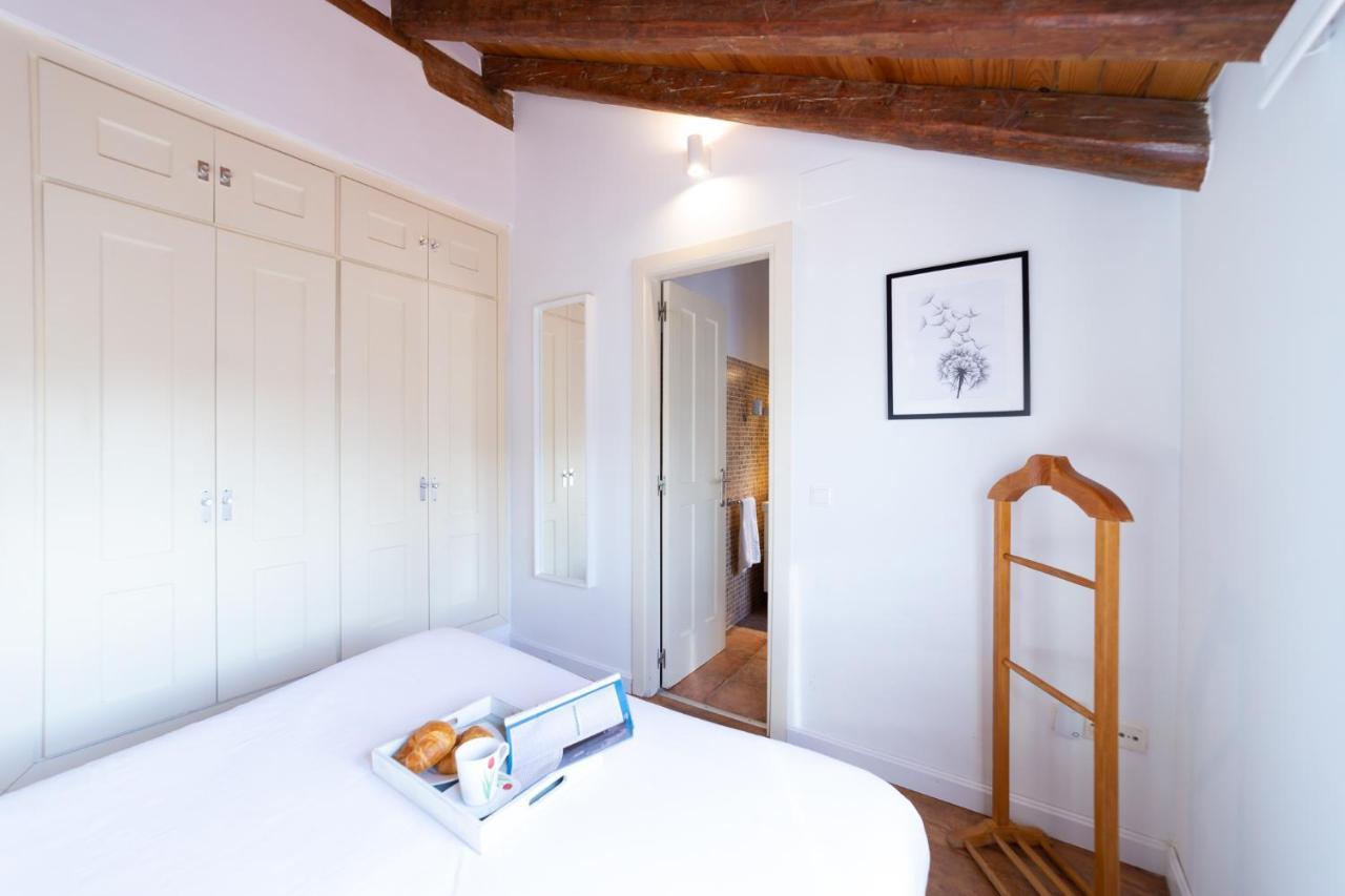 Apartamentos Puerta Del Sol I Madrid Exteriör bild