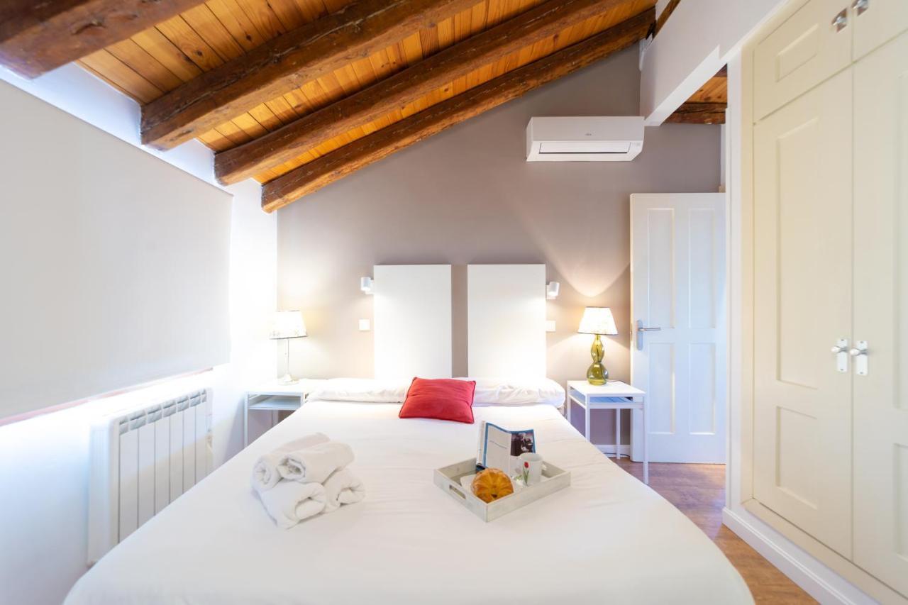 Apartamentos Puerta Del Sol I Madrid Exteriör bild