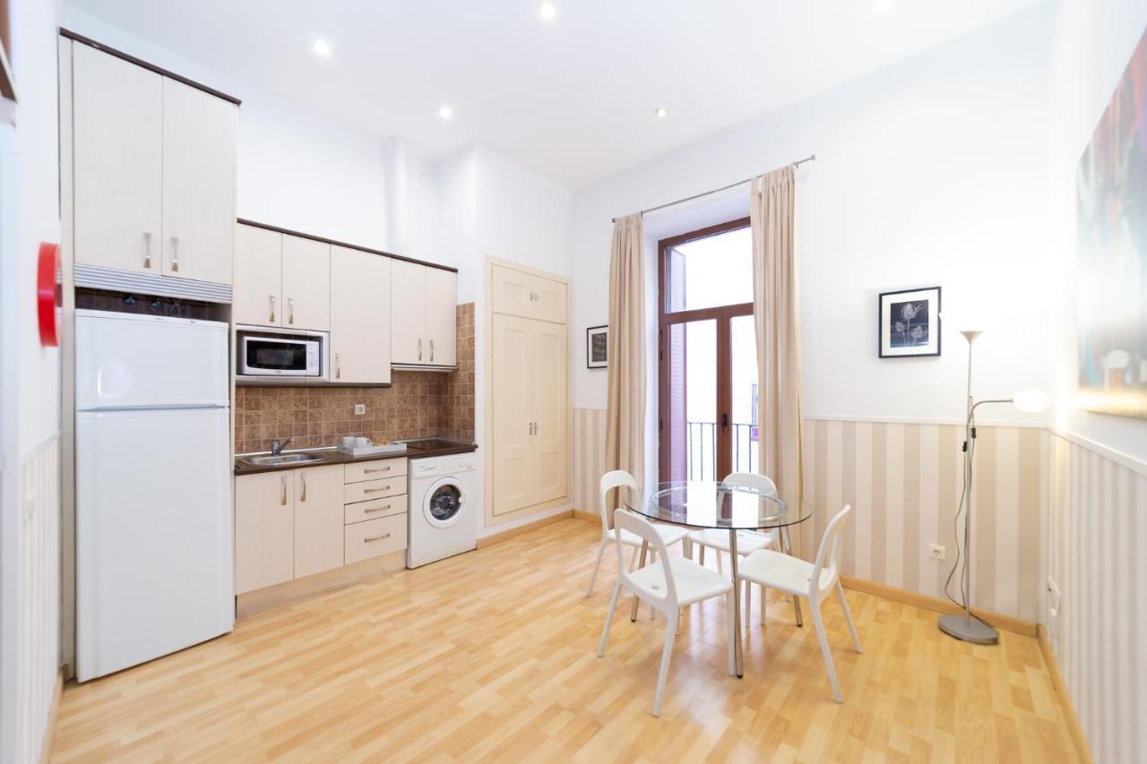Apartamentos Puerta Del Sol I Madrid Exteriör bild