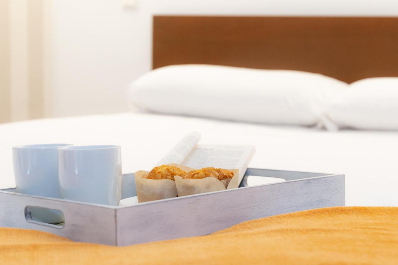 Apartamentos Puerta Del Sol I Madrid Exteriör bild
