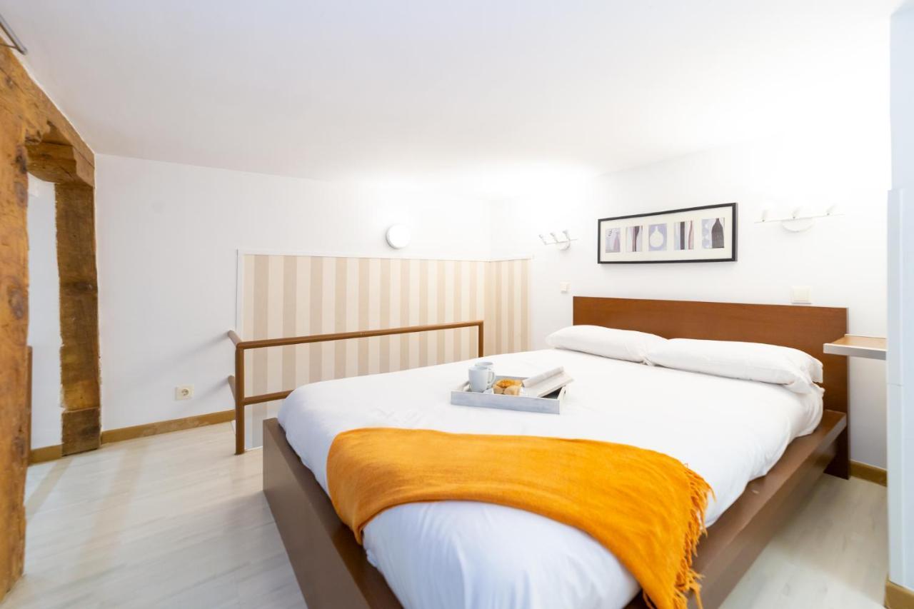Apartamentos Puerta Del Sol I Madrid Exteriör bild