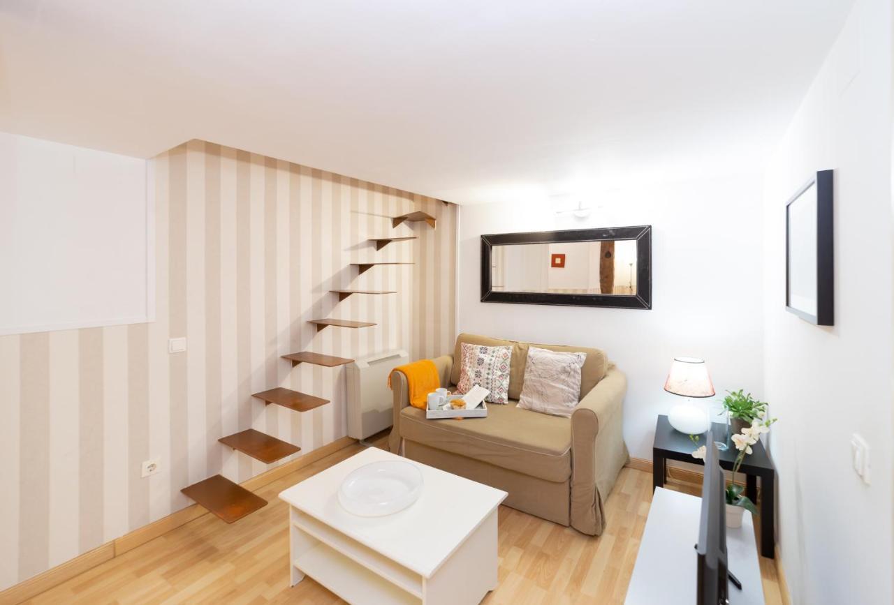Apartamentos Puerta Del Sol I Madrid Exteriör bild
