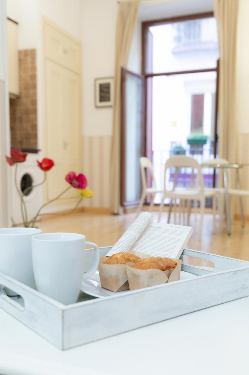 Apartamentos Puerta Del Sol I Madrid Exteriör bild