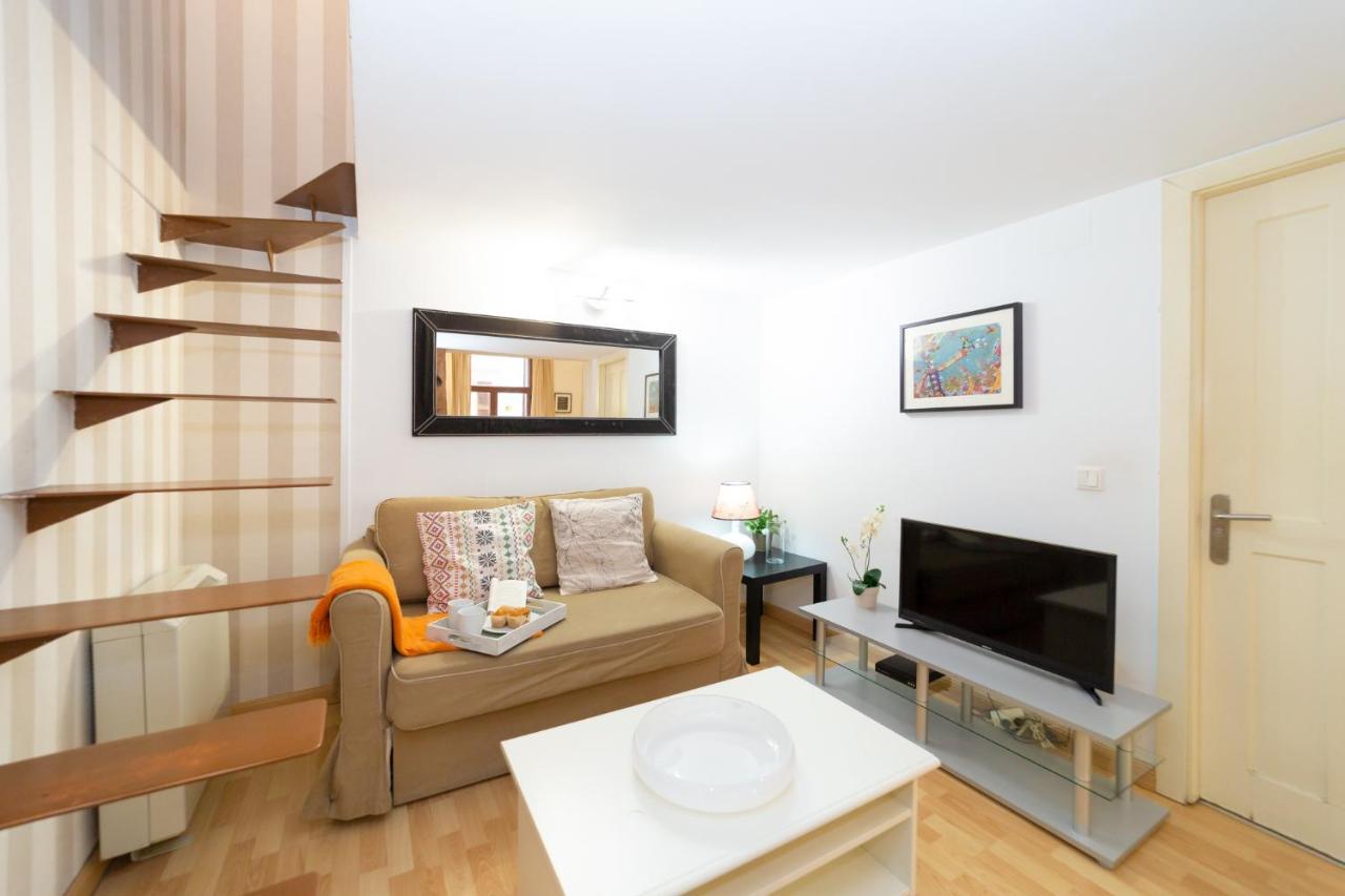 Apartamentos Puerta Del Sol I Madrid Exteriör bild